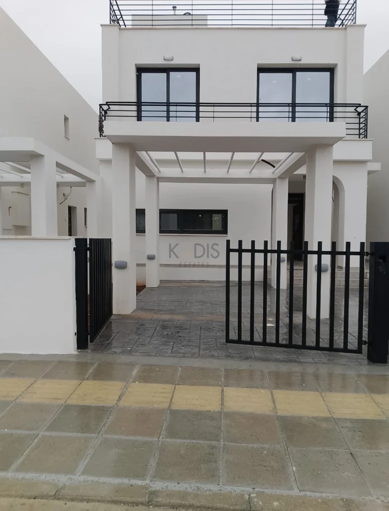 3 Bedroom House for Sale in Limassol – Agios Athanasios