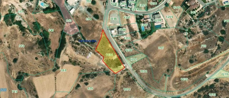 2,024m² Plot for Sale in Parekklisia, Limassol District
