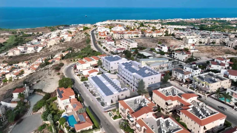3 Bedroom Apartment for Sale in Chlorakas, Paphos District